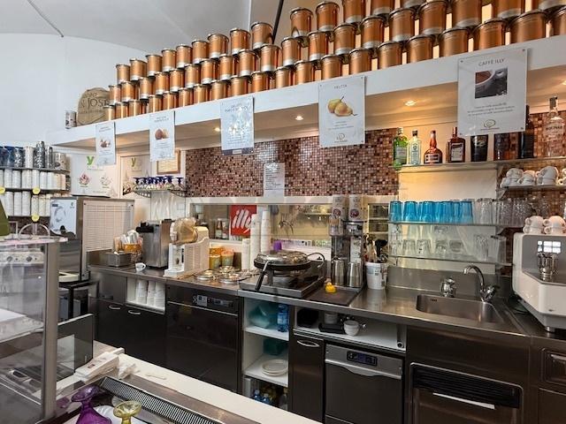 negozio in vendita a Loano