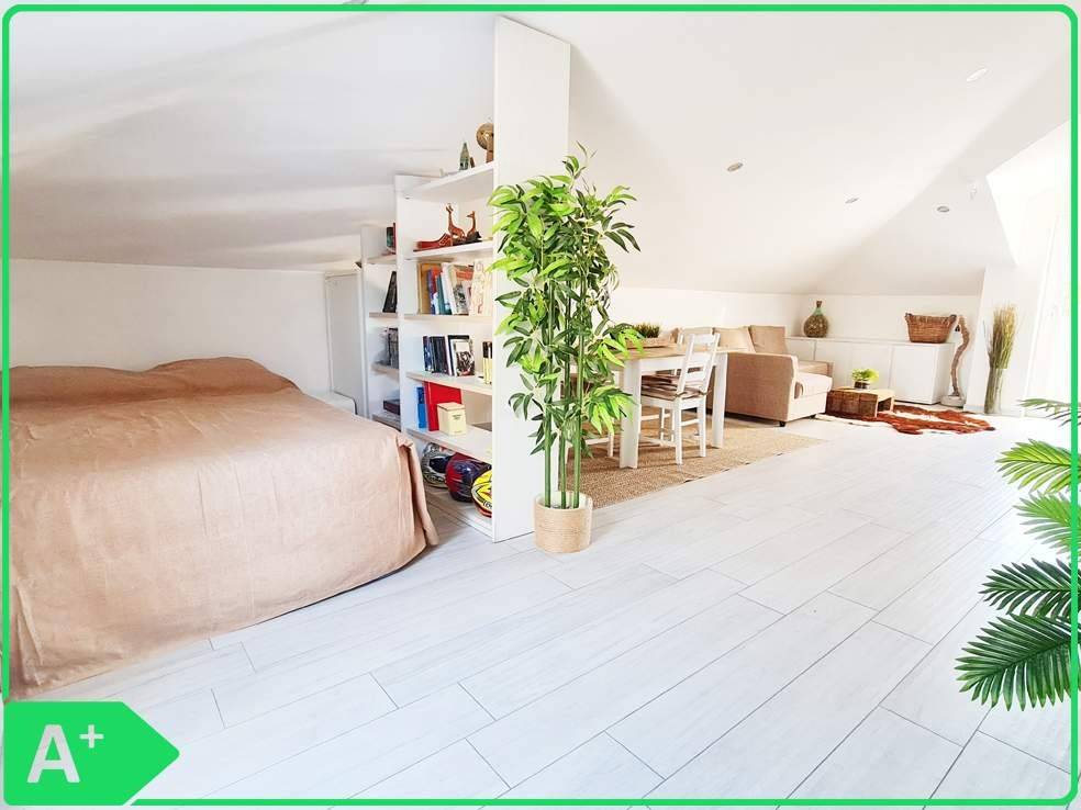 casa indipendente in vendita a Loano