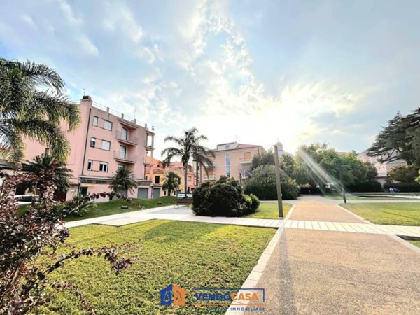 negozio in vendita a Loano