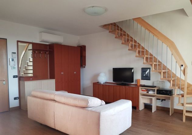 casa indipendente in vendita a Loano