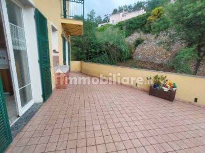 appartamento in vendita a Loano in zona Verzi