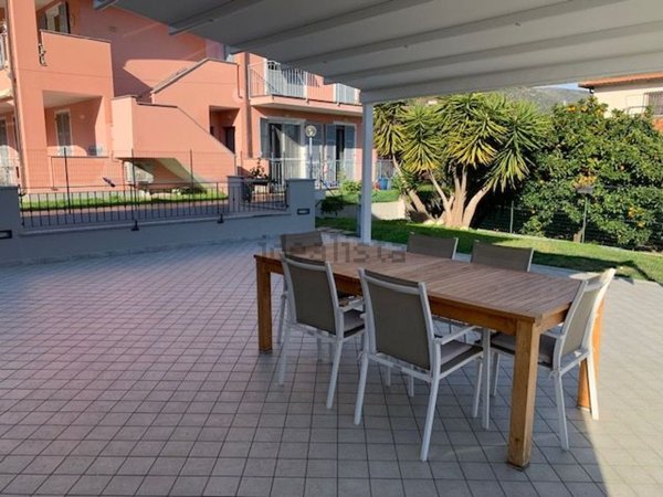 casa indipendente in vendita a Loano