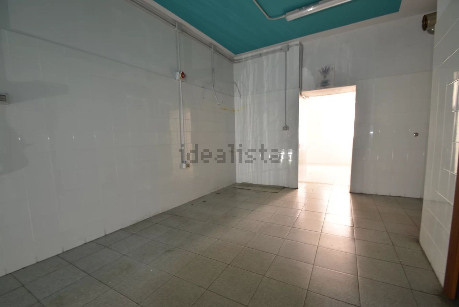 locale di sgombero in vendita a Loano