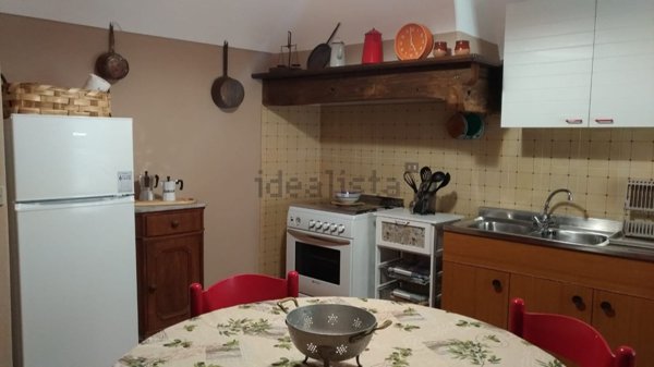 casa indipendente in vendita a Loano in zona Verzi