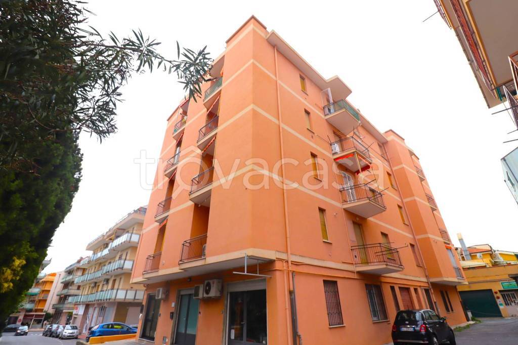 appartamento in vendita a Loano