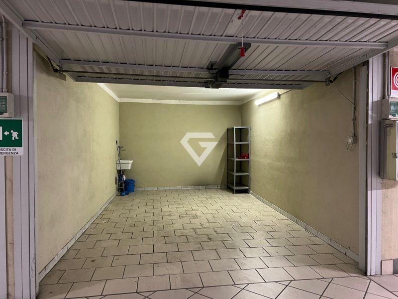 locale commerciale in vendita a Loano