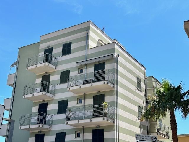 casa indipendente in vendita a Loano