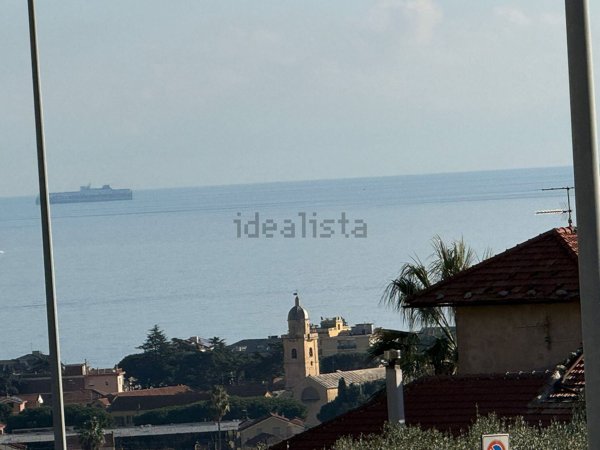 casa indipendente in vendita a Loano