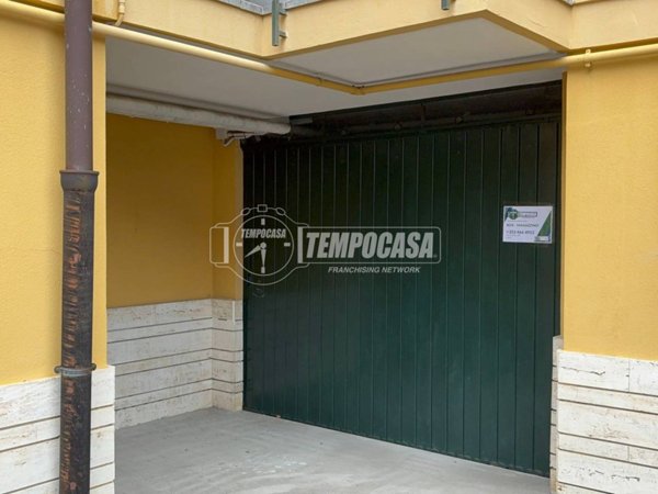 locale di sgombero in vendita a Loano