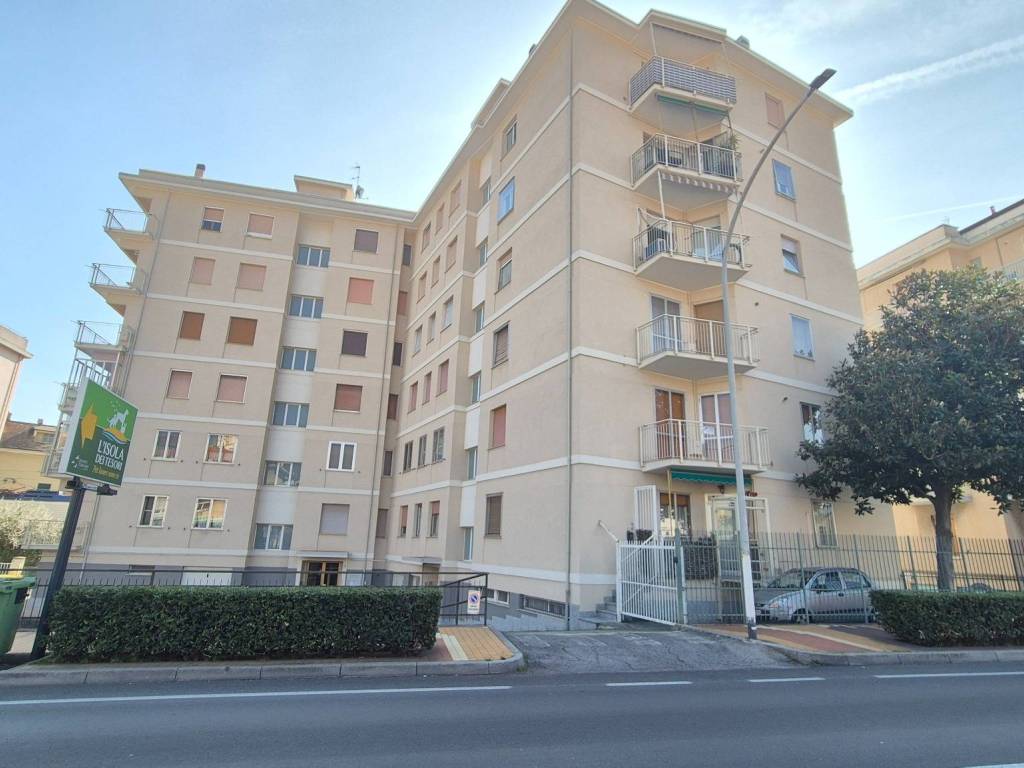 appartamento in vendita a Loano