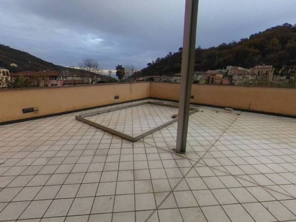 appartamento in vendita a Loano in zona Verzi