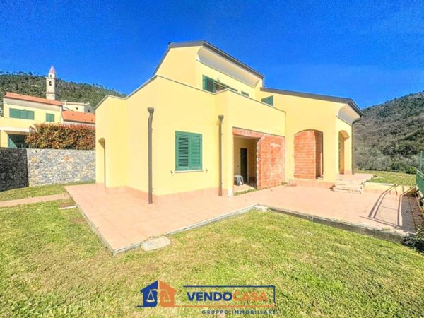 casa indipendente in vendita a Loano in zona Verzi