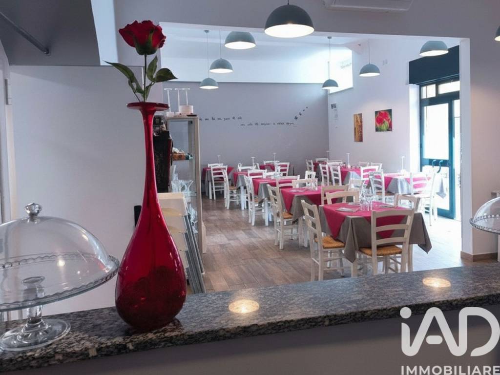 negozio in vendita a Loano