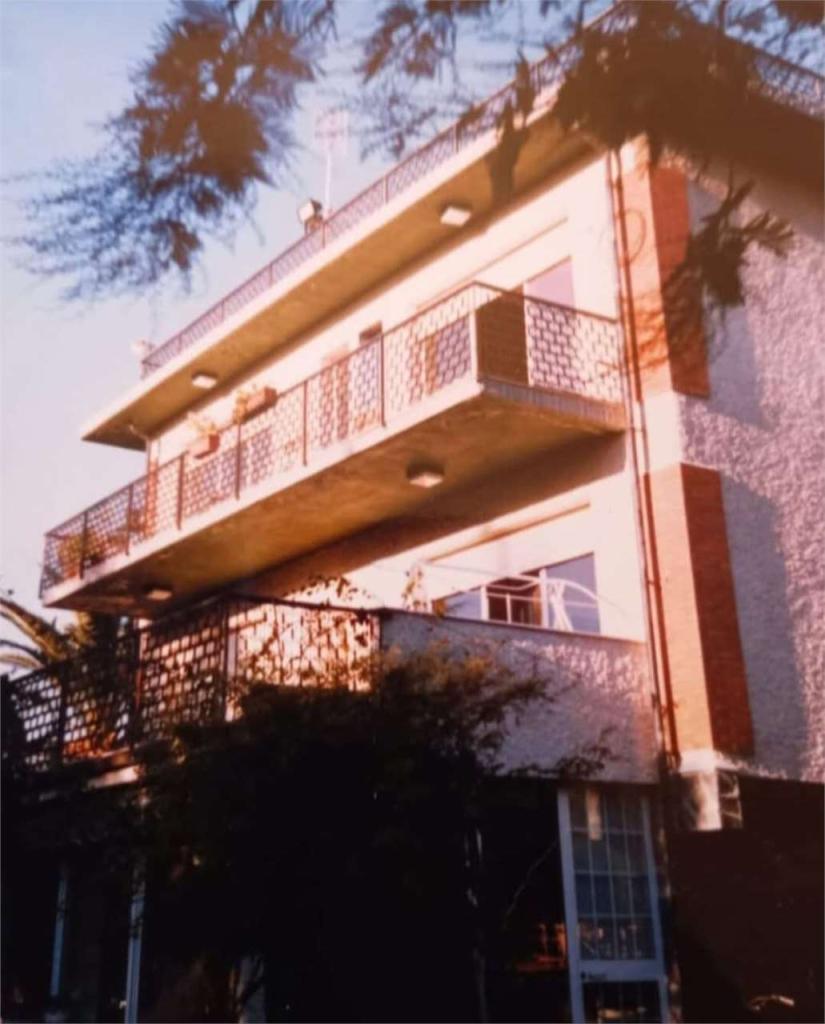 casa indipendente in vendita a Loano