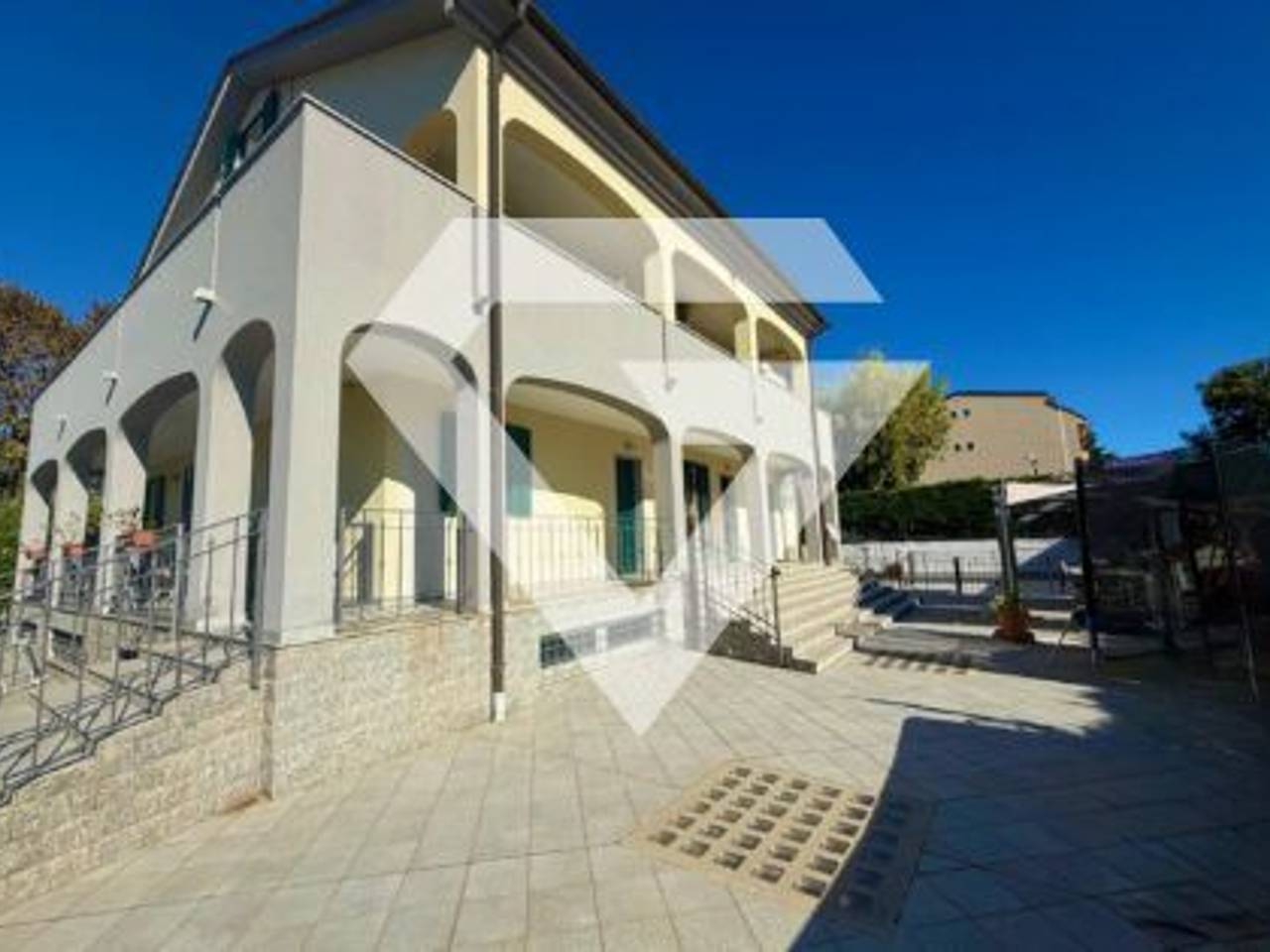 casa indipendente in vendita a Loano