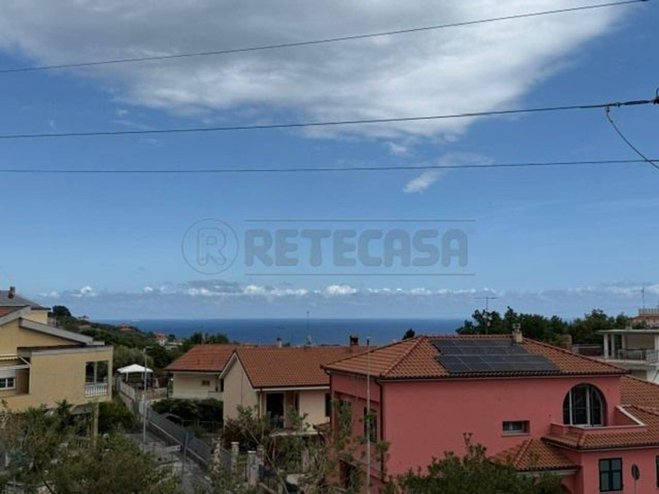 casa indipendente in vendita a Loano