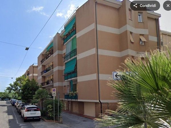 casa indipendente in vendita a Loano