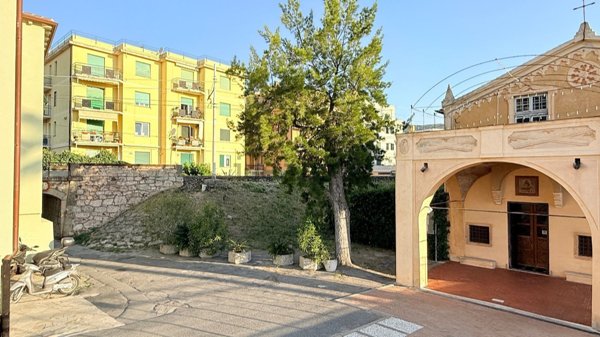 appartamento in vendita a Loano