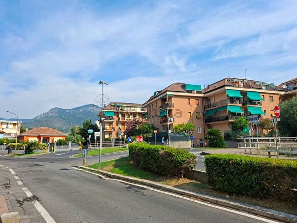 ufficio in vendita a Loano