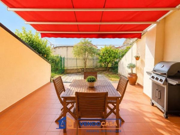 casa indipendente in vendita a Loano