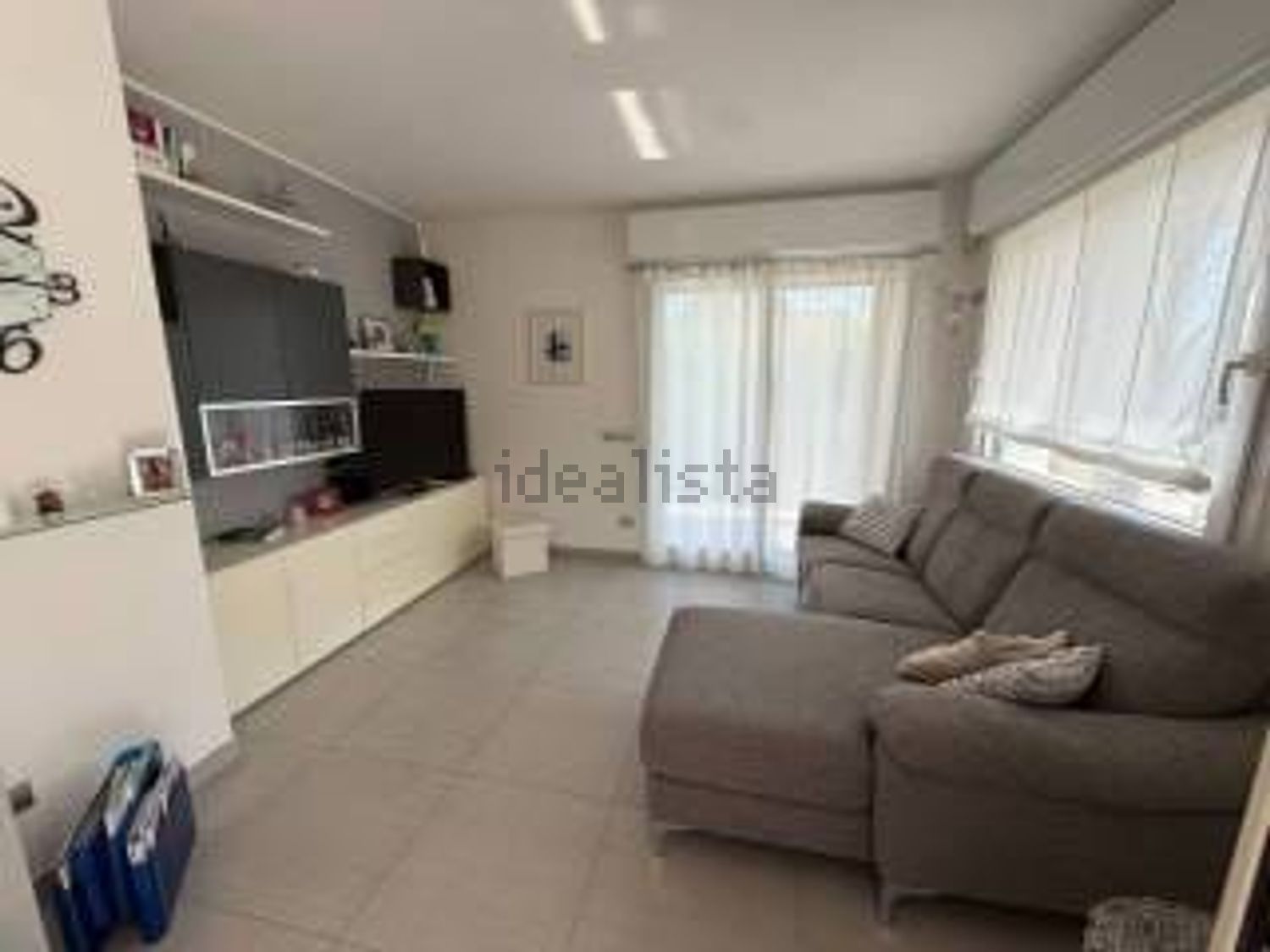 casa indipendente in vendita a Loano