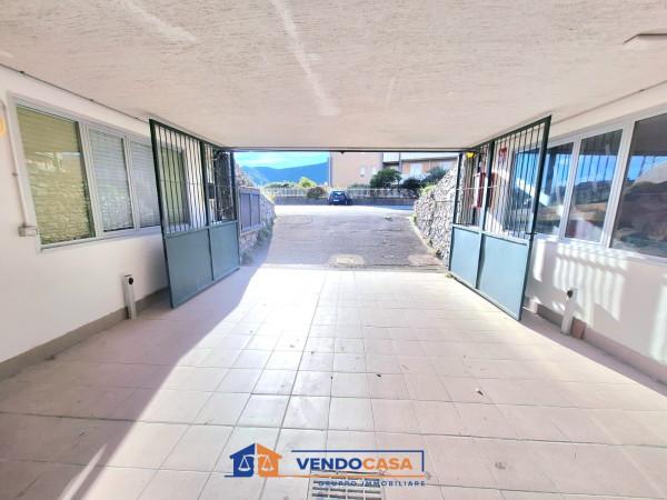 casa indipendente in vendita a Loano