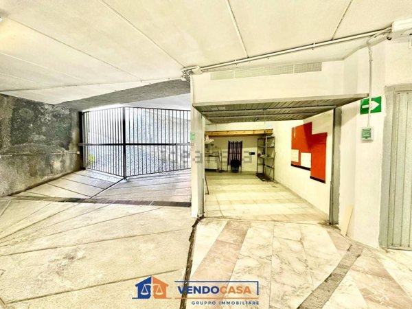 box auto in vendita a Loano