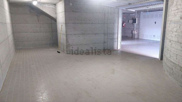 box auto in vendita a Loano