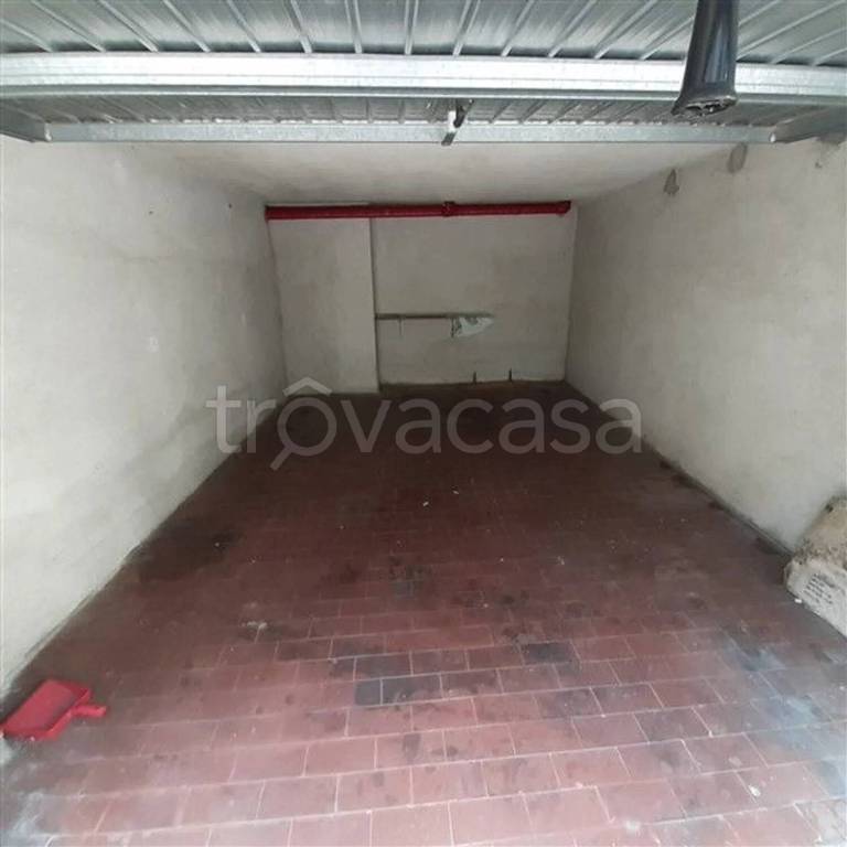 box auto in vendita a Loano