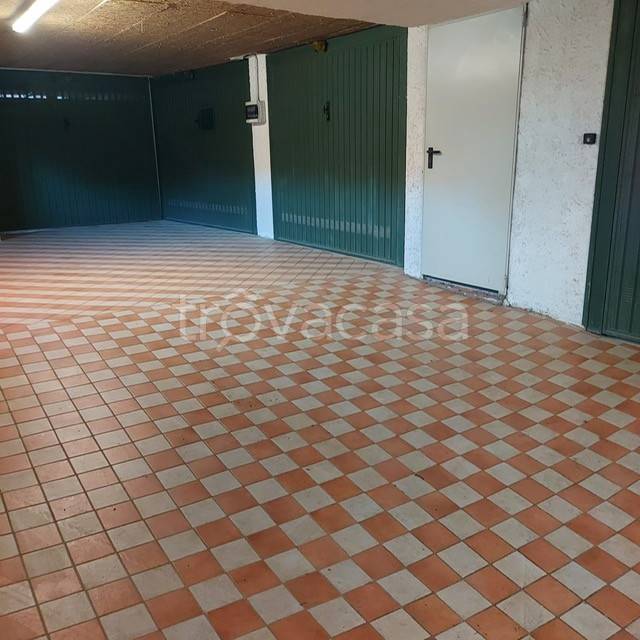 box auto in vendita a Loano