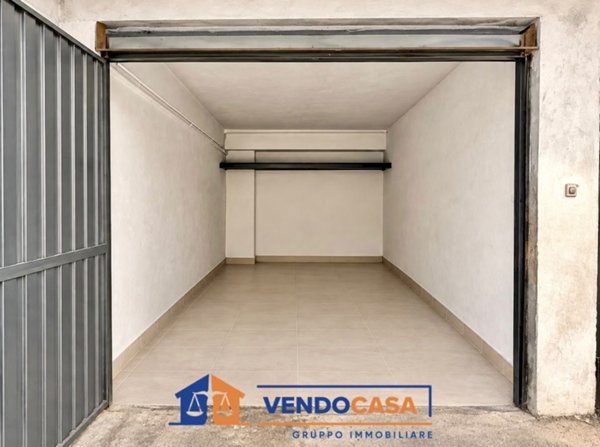 box auto in vendita a Loano