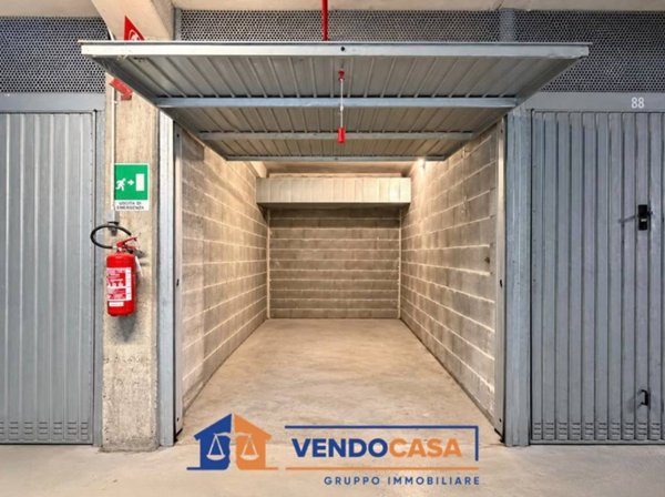 box auto in vendita a Loano