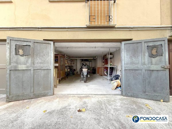box auto in vendita a Loano