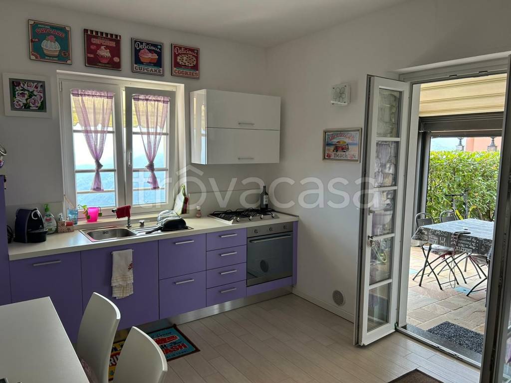 appartamento in vendita a Magliolo in zona Canova