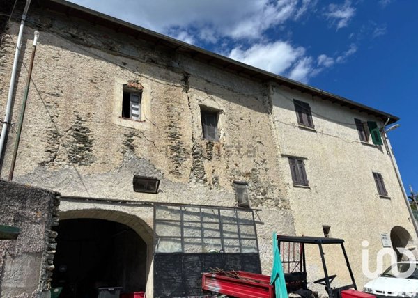 casa indipendente in vendita a Magliolo