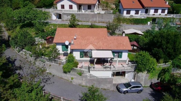 casa indipendente in vendita a Magliolo in zona Canova