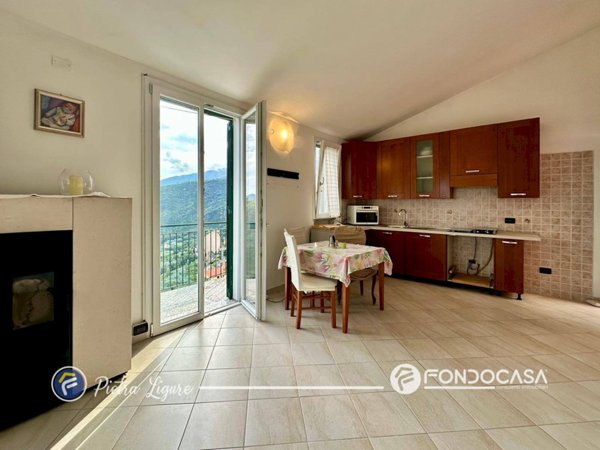 casa semindipendente in vendita a Magliolo