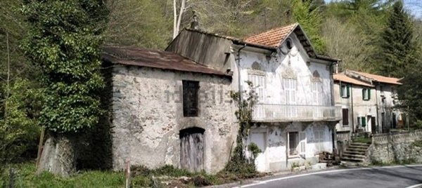 casa indipendente in vendita a Magliolo in zona Melogno