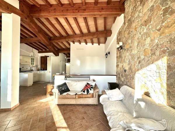 casa indipendente in vendita a Magliolo