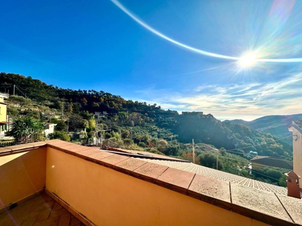 casa indipendente in vendita a Magliolo