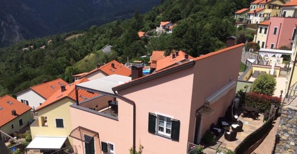 casa indipendente in vendita a Magliolo in zona Canova