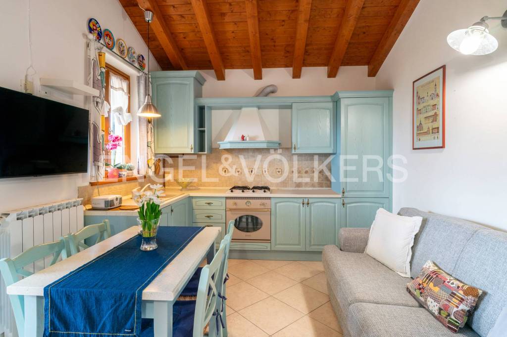 appartamento in vendita a Magliolo in zona Canova