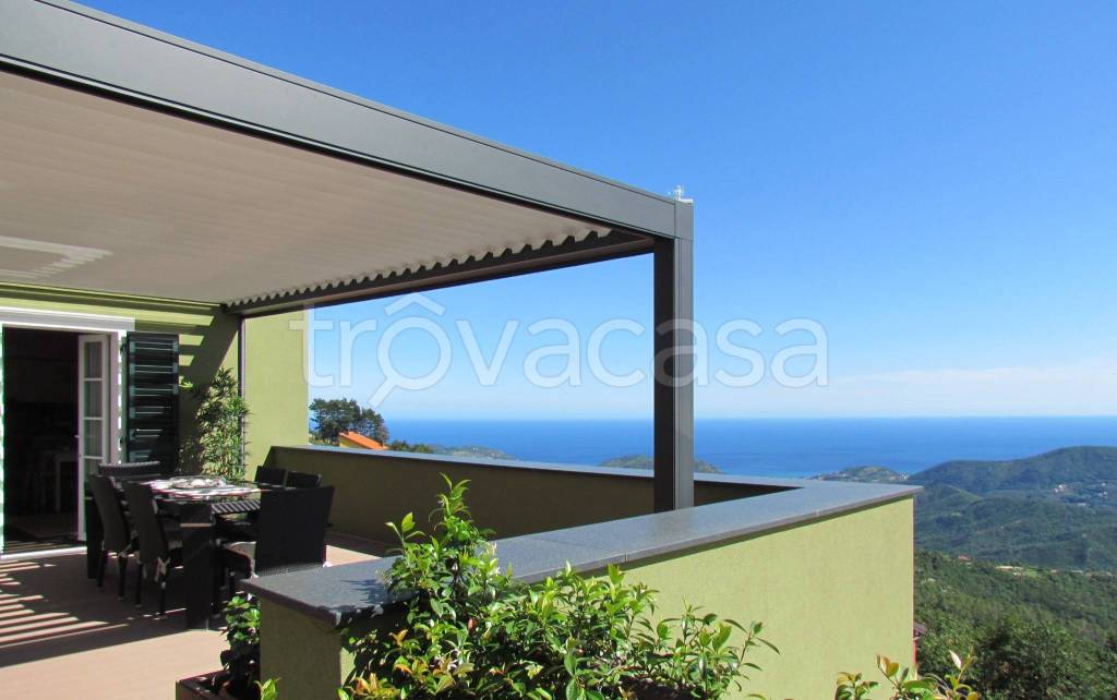 appartamento in vendita a Magliolo in zona Canova