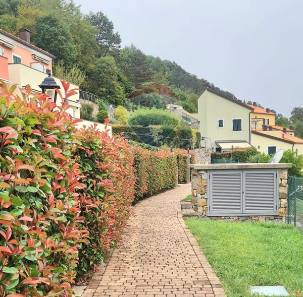 appartamento in vendita a Magliolo in zona Canova