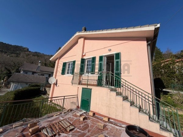 casa indipendente in vendita a Magliolo