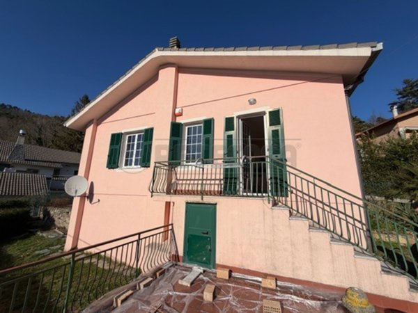 casa indipendente in vendita a Magliolo