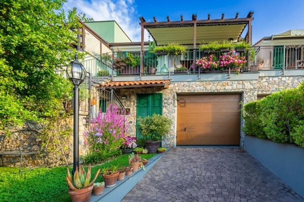 casa indipendente in vendita a Magliolo in zona Canova