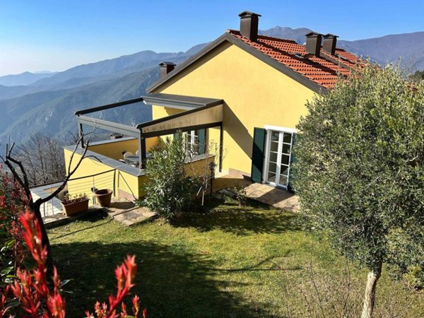 appartamento in vendita a Magliolo in zona Canova