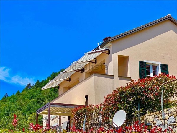 appartamento in vendita a Magliolo in zona Canova