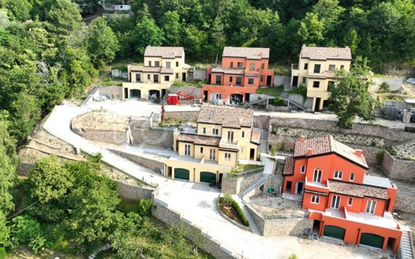 appartamento in vendita a Magliolo in zona Canova